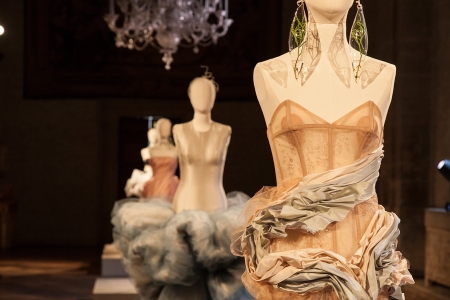 L'haute couture di Sylvio Giardina all'Ambasciata di Francia 