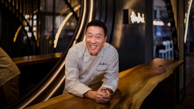 Lo chef Akira Back arriva a Roma 